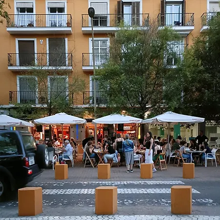 White Alameda Lejlighed *