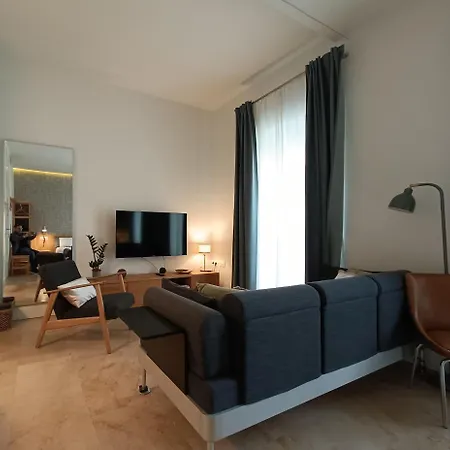 White Alameda * Sevilla